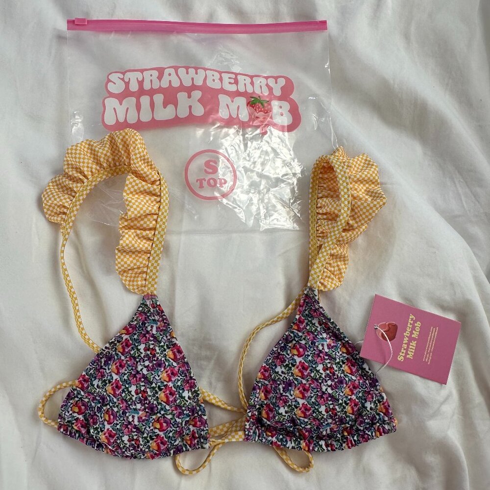 Strawberry Milk Mob Marigold Top Size Small